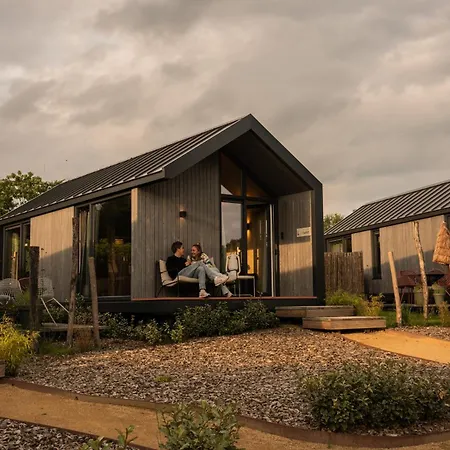 Luxe Tinyhouse Voor 2 Personen Met Hottub Meerssen